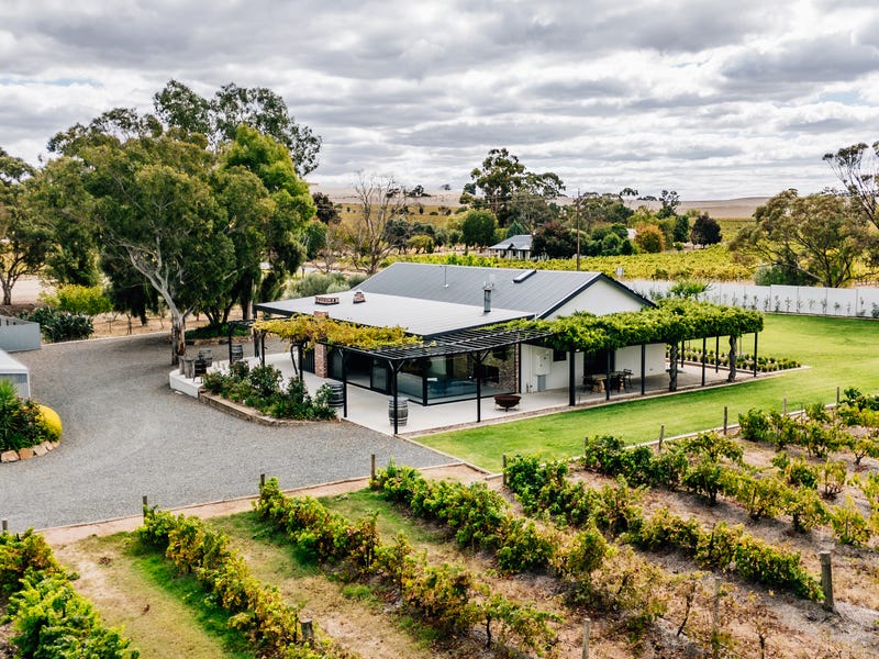 8 Stonewell Road, Nuriootpa, SA 5355 House for Sale