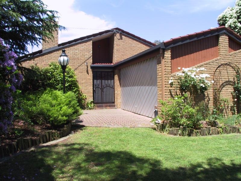 52 Mcmahons Road, Ferntree Gully, VIC 3156