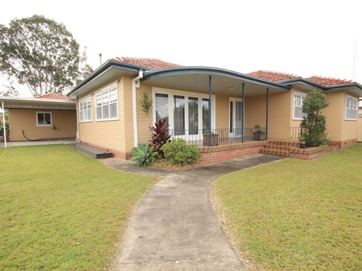 43 Chatham Avenue, Taree, NSW 2430