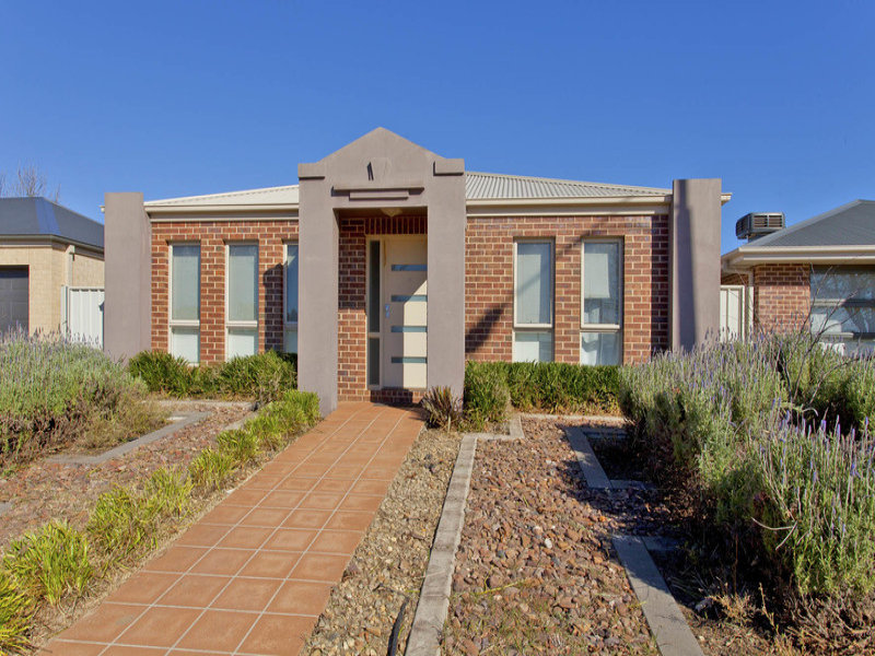 15 Oakmont Circuit, Wodonga, Vic 3690 Property Details