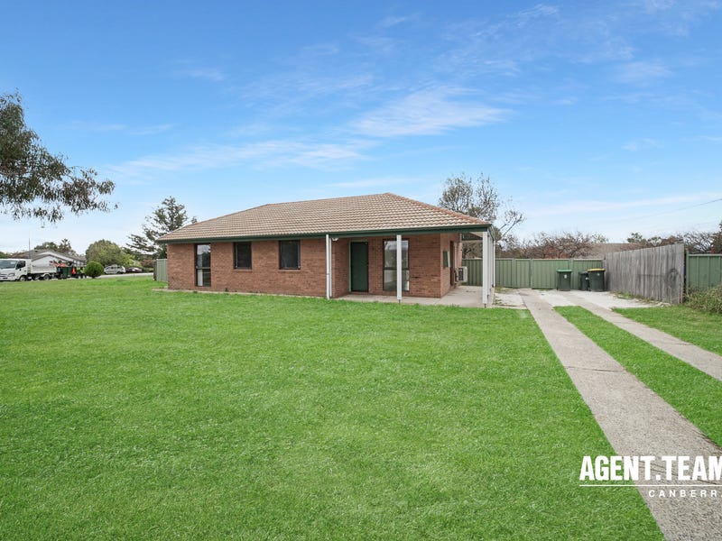 15 Boswell Crescent, Florey, ACT 2615