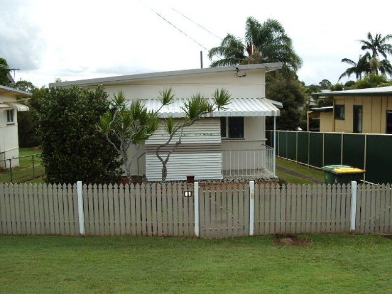 81 Mclennan Street, Woody Point, QLD 4019