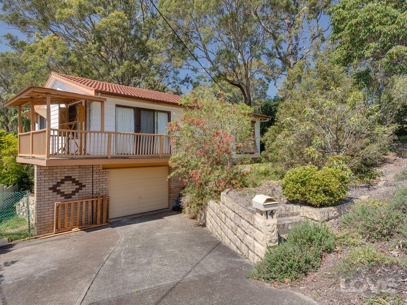 14 Croft Road, Eleebana, NSW 2282