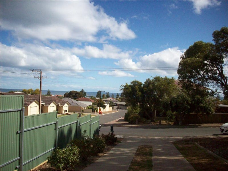 33 Second Avenue, Moana, SA 5169