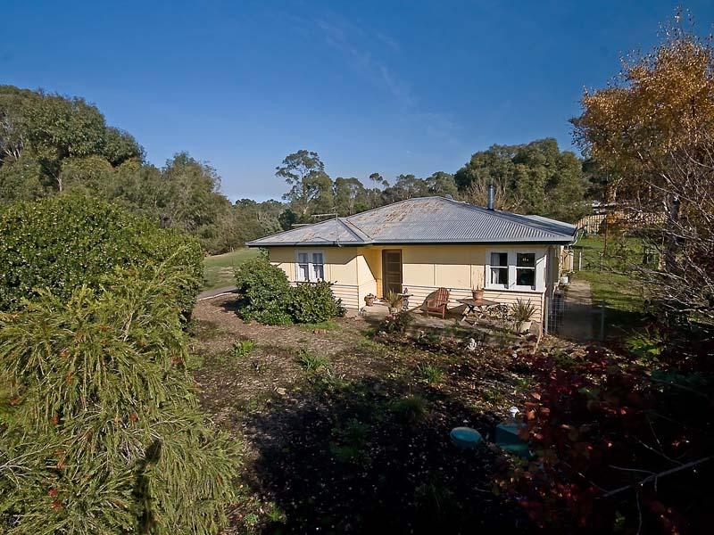 425 Gravelly Beach Road, Gravelly Beach, TAS 7276
