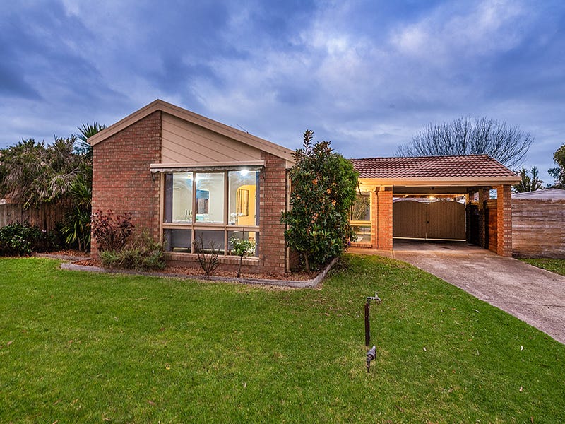 18 Josephine Avenue, Cranbourne North, Vic 3977 House for Sale