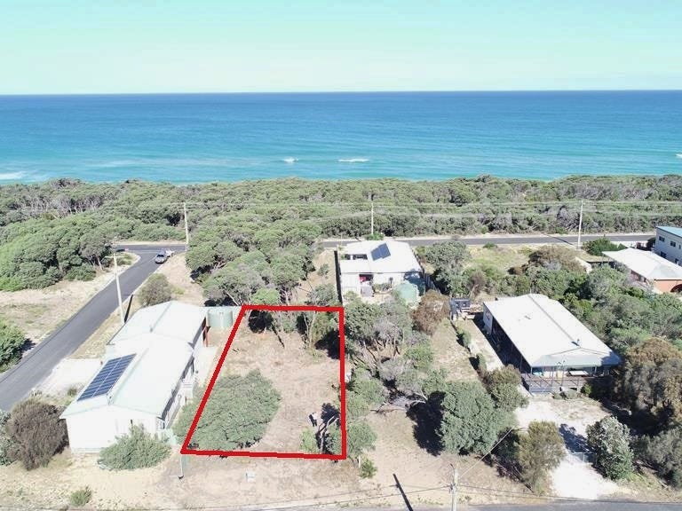 3 Road, Golden Beach, VIC 3851