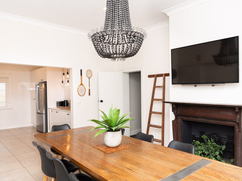 25 East Street, Harden, NSW 2587 Property Details