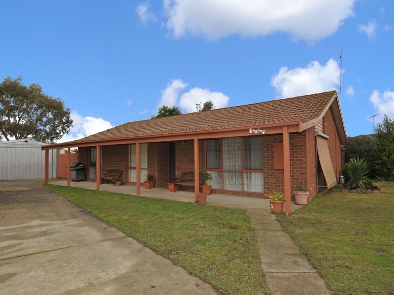 7 Kingston Avenue, Pakenham, VIC 3810