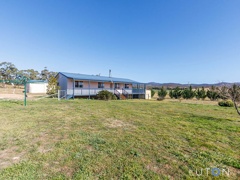 212 Farringdon Road, Bombay, NSW 2622