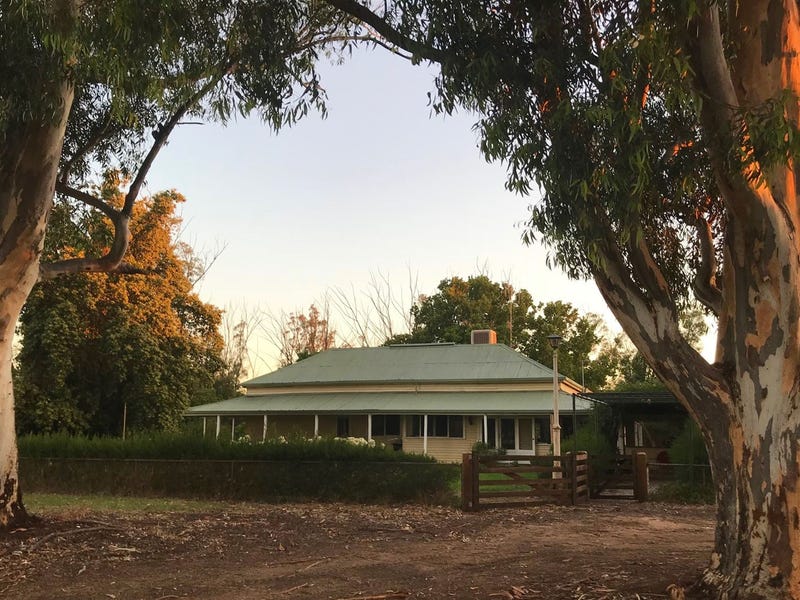 Yaloke 8257 9ac First Time Offered In 100 Years Deniliquin Nsw 2710 Property Details