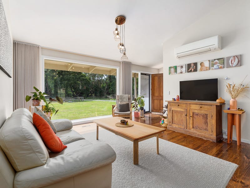 67 Shannon Court, Woodend, Vic 3442