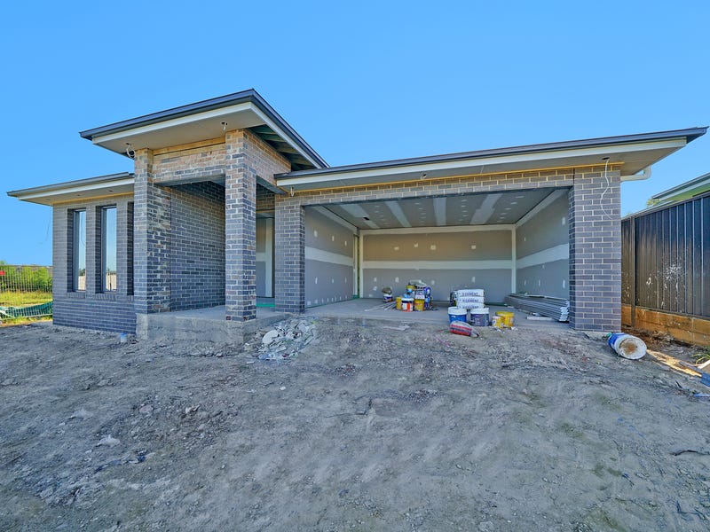 45 Roy Crescent, Thirlmere, NSW 2572 Property Details