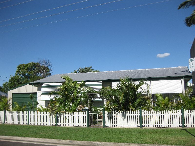 34 Teape Street, Silkstone, Qld 4304 Property Details