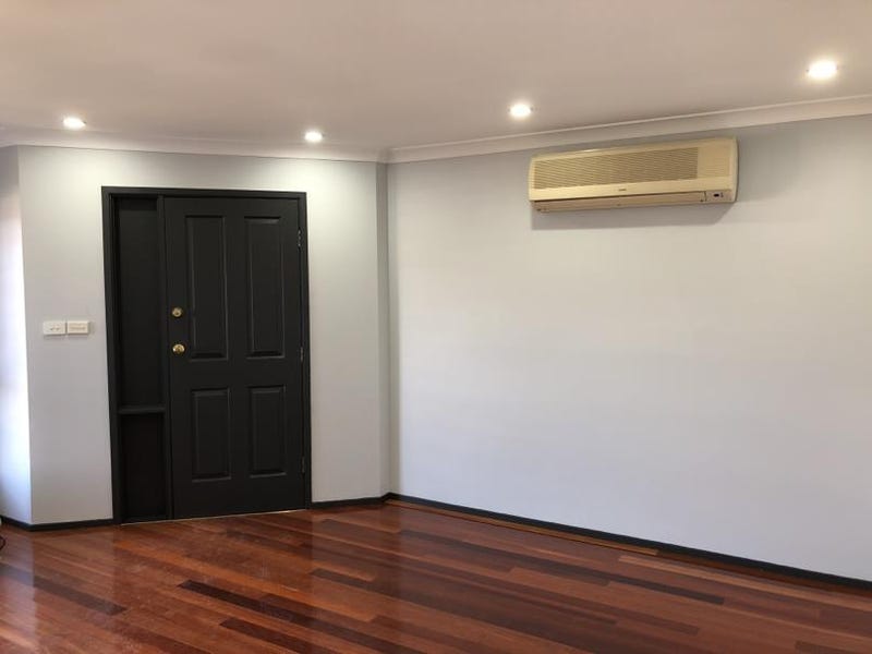 11 Montgomery Road, Bonnyrigg, NSW 2177