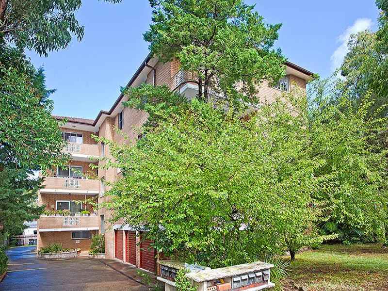 9/5254 Hampton Court Road, Carlton, NSW 2218 Property Details