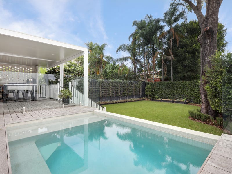 30 Charlton Street, Southport, Qld 4215 Property Details