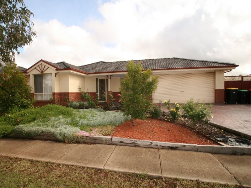 15 Strawberry Road, Kurunjang, VIC 3337