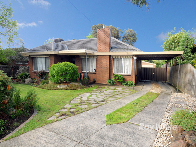 13 Helen Road, Ferntree Gully, VIC 3156