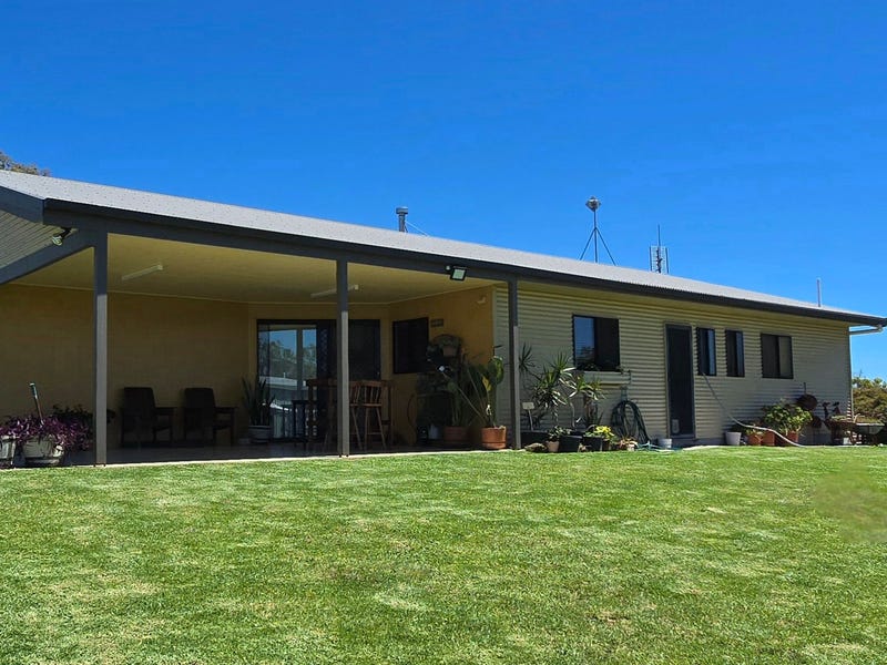 Mackenzie Innes Real Estate & Property for Sale in Tenterfield, NSW 2372 (+2 locations ...