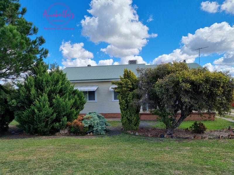 2A Mulligan St, Inverell, NSW 2360 Property Details