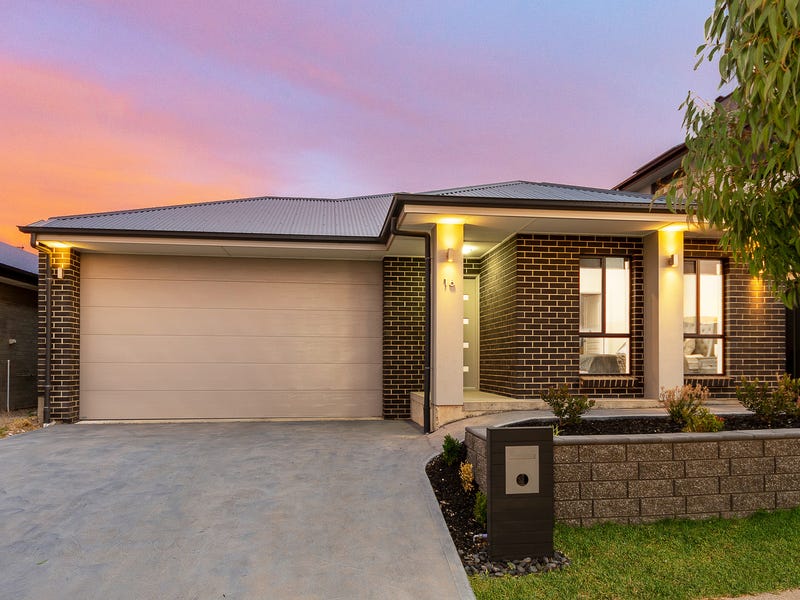 16 Goyder Road, Seaford Heights, SA 5169