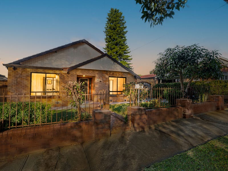 26 Ivanhoe Road, Croydon, NSW 2132