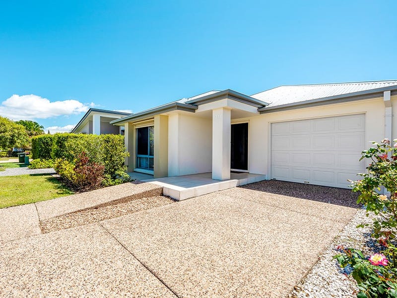 Real Estate & Property for Sale in Halcyon Way, Hope Island, QLD 4212