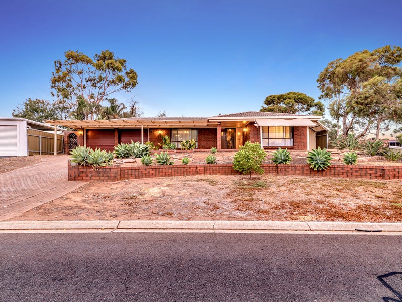 11 Karinga Avenue, Craigmore, SA 5114 House for Rent