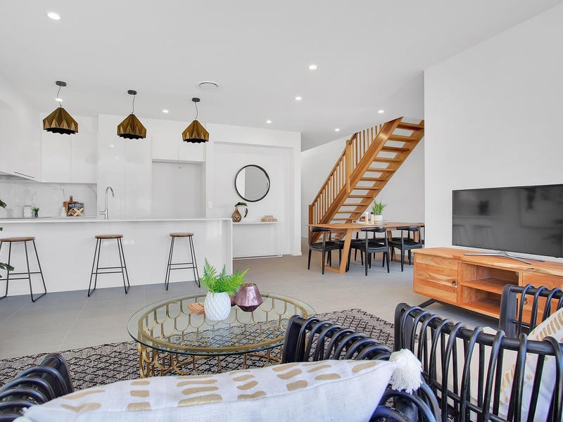 12 Gibson Lane, Morningside, Qld 4170 Property Details