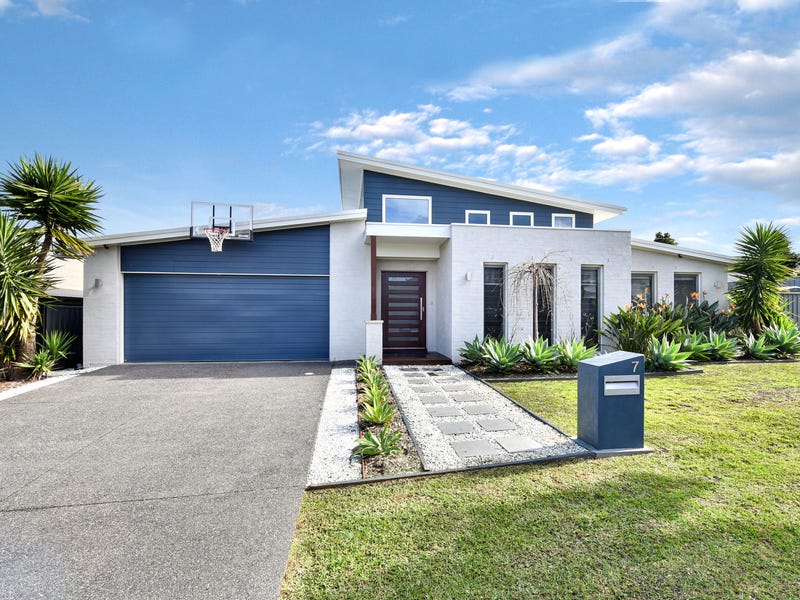 7 Wattlebird Avenue, Cooranbong, NSW 2265 Property Details