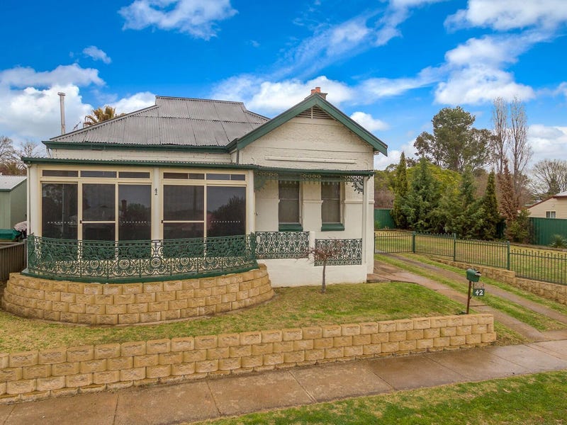 42 Hill Street, Molong, NSW 2866