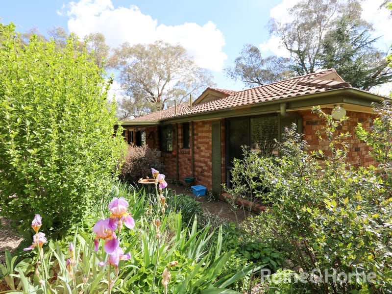 4 Strathmore Drive, Forest Grove, NSW 2795
