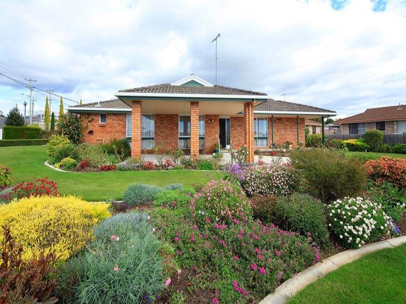 1 McBride Street, Devonport, Tas 7310 Property Details