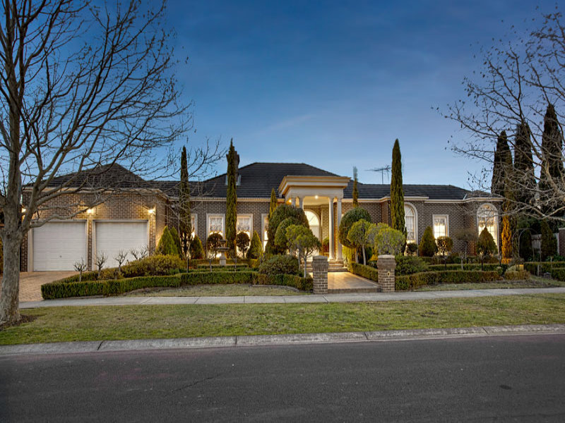 8 Drysdale Avenue, Taylors Lakes, VIC 3038