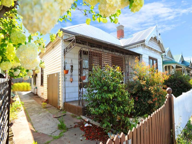 44 Williamstown Road, Kingsville, Vic 3012 Property Details