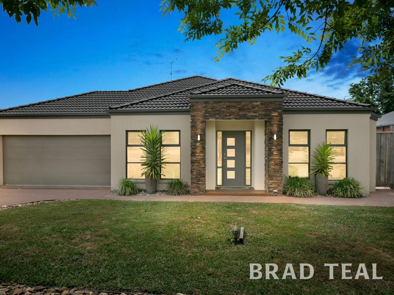 16 Dumbarton Way, Gisborne, VIC 3437