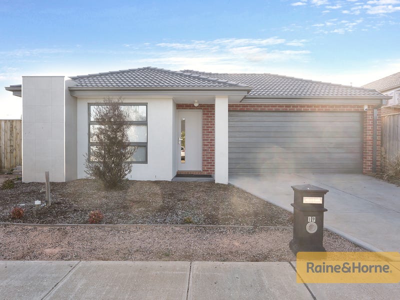 19 Saltbush Crescent, Brookfield, Vic 3338 Property Details