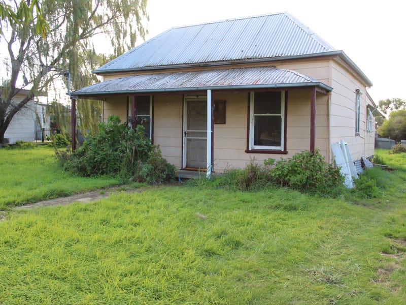 10 Rockley Street, Nhill, Vic 3418 House for Sale
