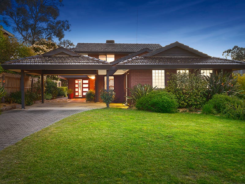 11 Thomson Drive, Rosanna, Vic 3084 Property Details