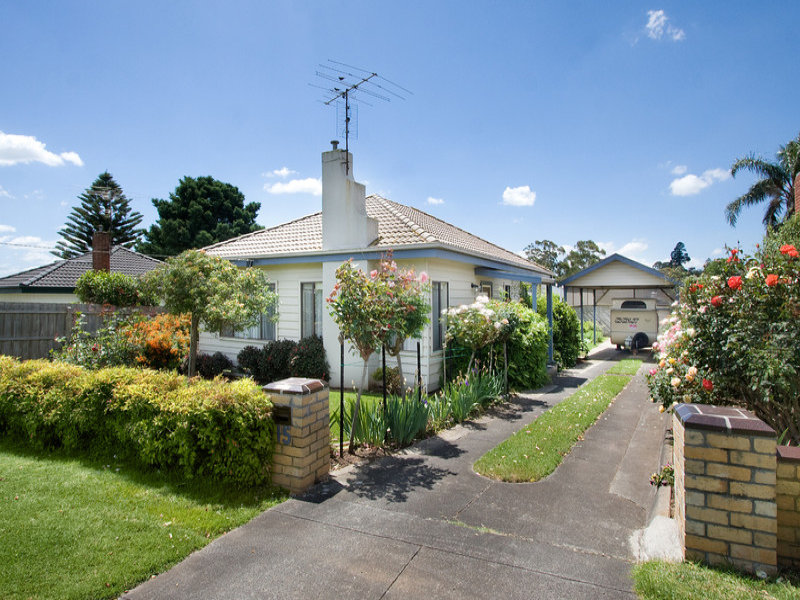 15 Williamson Street, Drouin, Vic 3818 Property Details