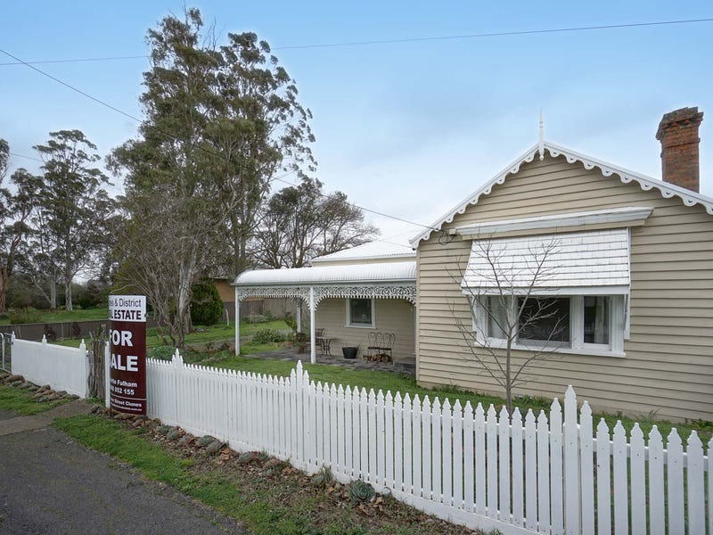 39 Service Street Clunes Vic 3370 Property Details