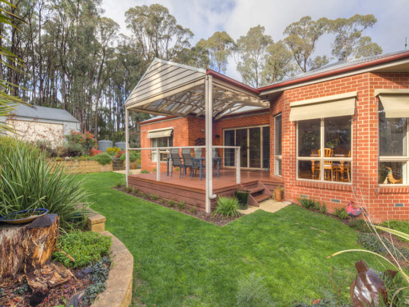 32 Stringybark Drive, Brown Hill, VIC 3350
