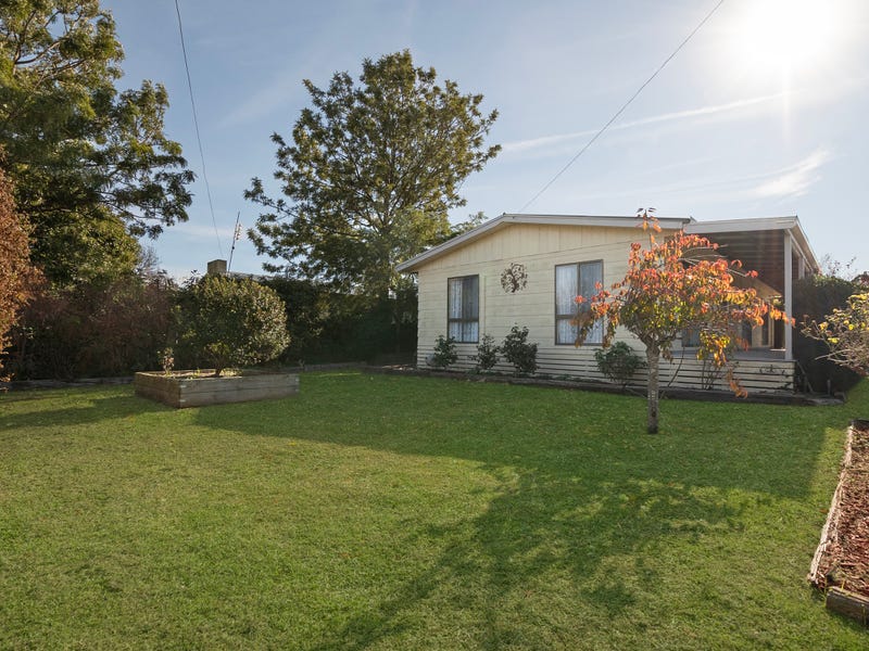 94 Kerr Street, Mortlake, Vic 3272 House for Sale