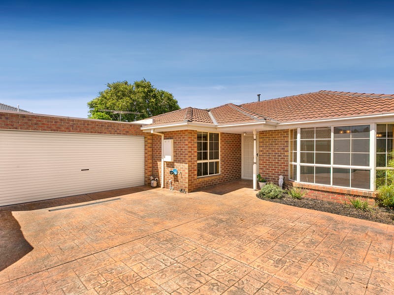 2/10 Wallace Crescent, Strathmore, Vic 3041 Property Details