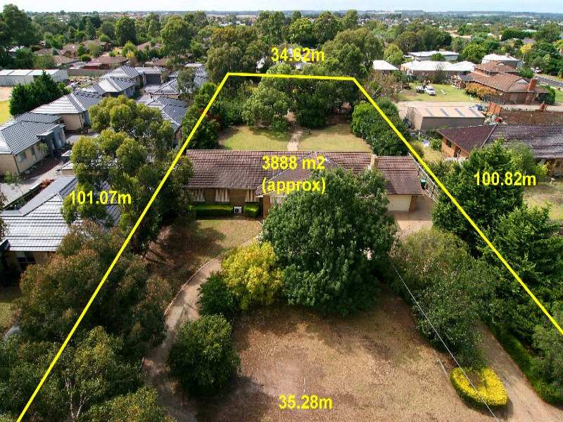 10 Maxwell Street, Mornington, Vic 3931 Property Details