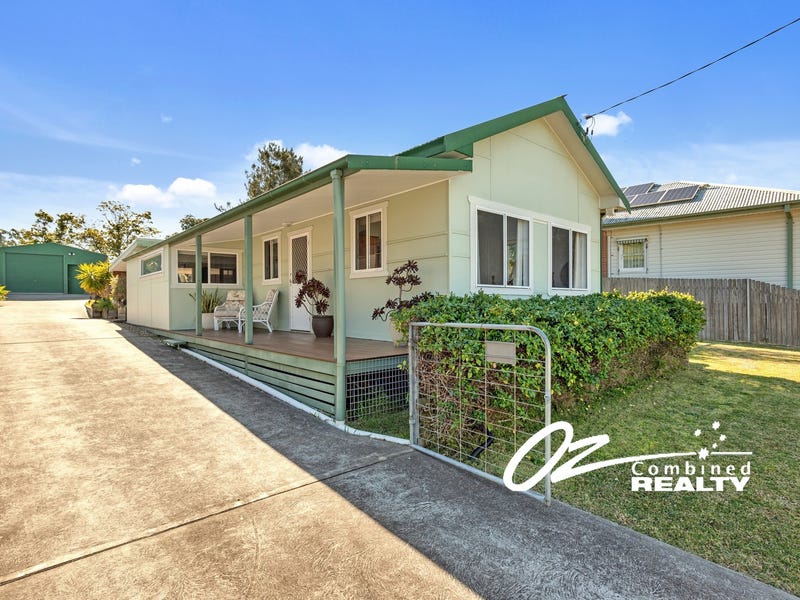 35 Basin View Parade, Basin View, NSW 2540