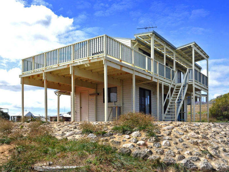 17 Beachcast Close, Preston Beach, WA 6215