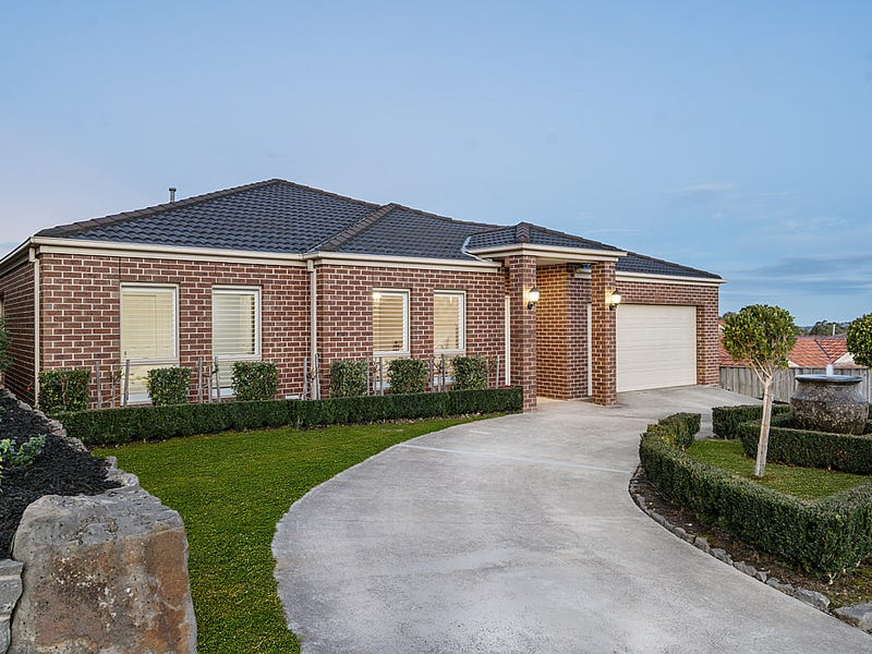 8 Windsor Rise, Sunbury, Vic 3429 Property Details