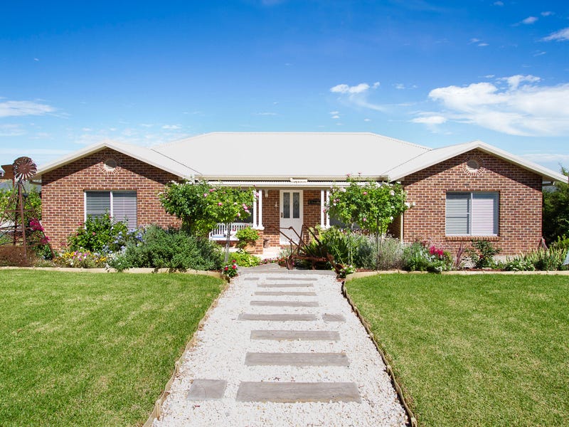 27 Windmill Drive, Tamworth, NSW 2340 Property Details